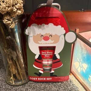 FREE W BUNDLE Christmas Strawberry Mint Cozy Sock Set